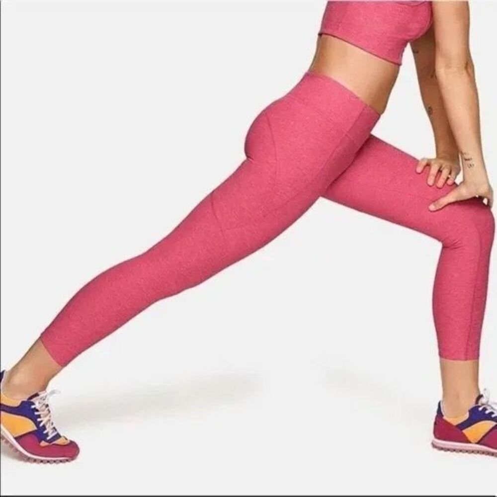 Outdoor Voices 3/4 Warm Up Leggings in Flamingo Pink Small